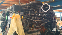Load image into Gallery viewer, NEW CUMMINS ISL ENGINE 8.9L (SN3001)